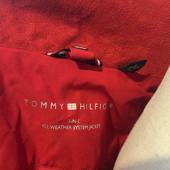 Tommy Hilfiger all weather systems jacket size Large - Picture 7 of 7